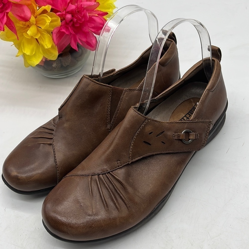Earth Amity Almond Tan Leather Loafer Size 9.5 MCL4579F